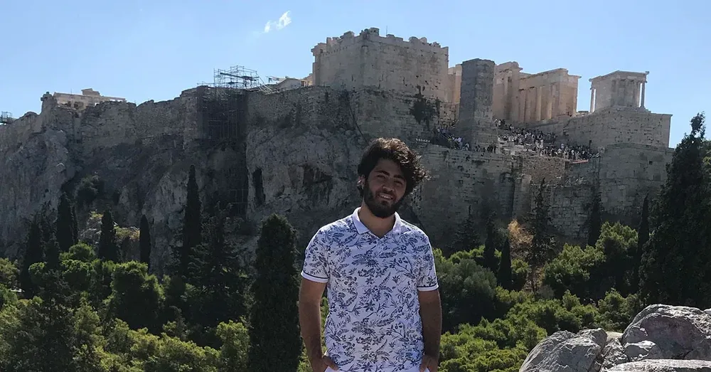 Otel Web Sitesi: Çok Dilli Yapı ve Rezervasyon Rehberi