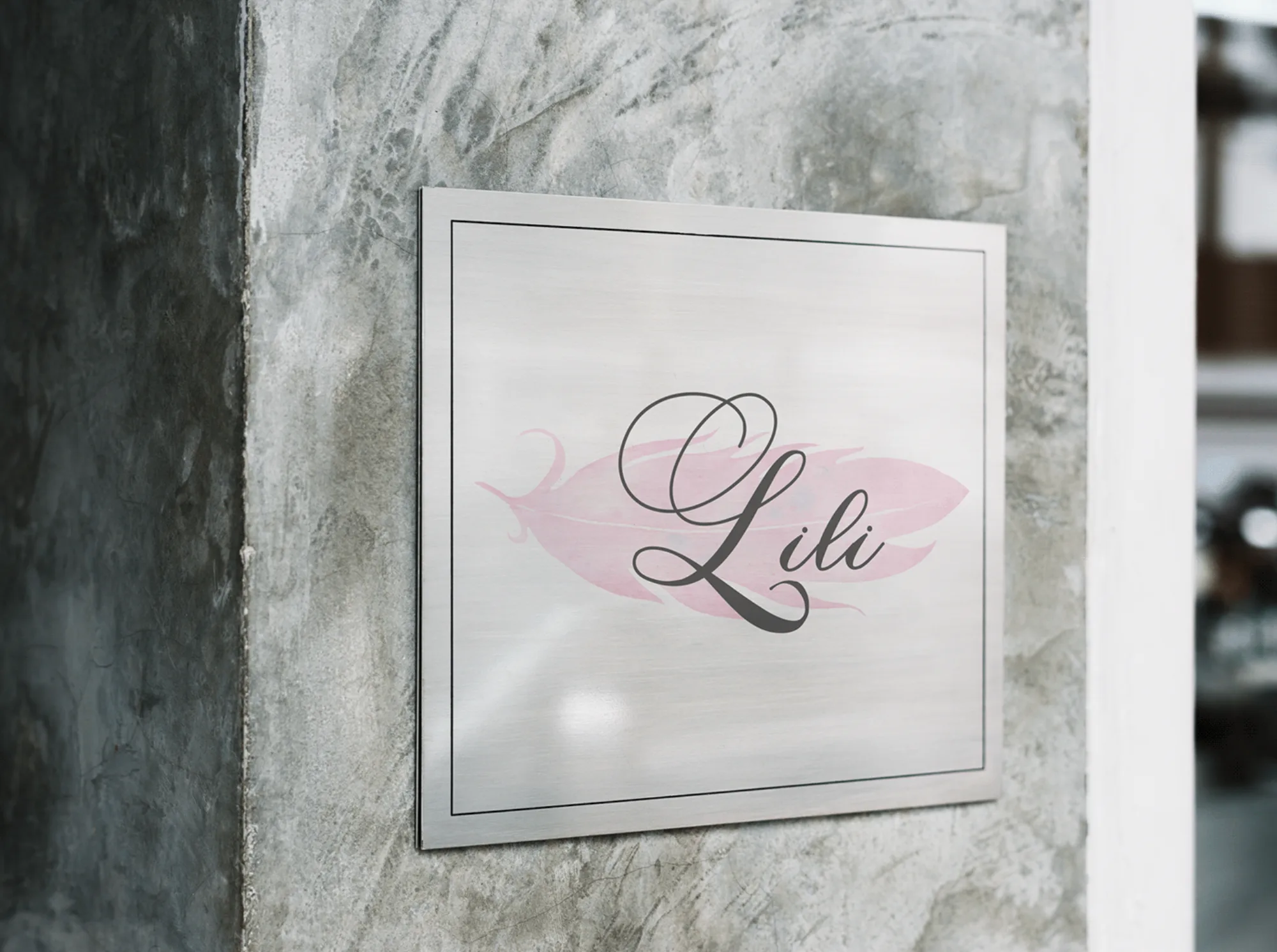 Lili Logo Design